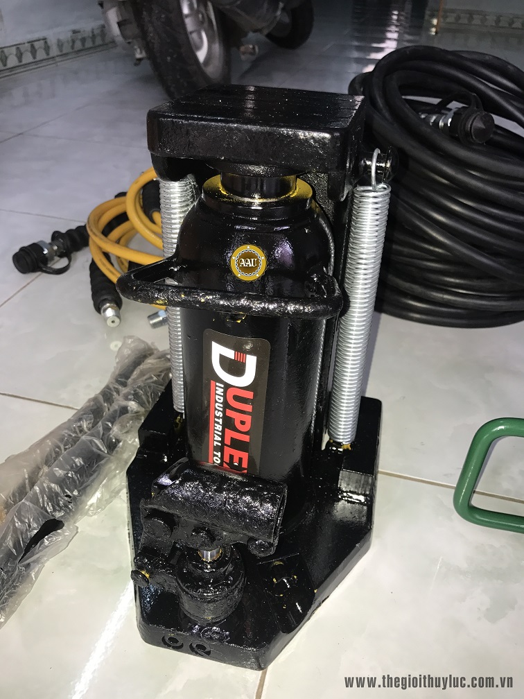 AAU B&Agrave;N GIAO K&Iacute;CH M&Oacute;C THỦY LỰC 10 TẤN DUPLEX 